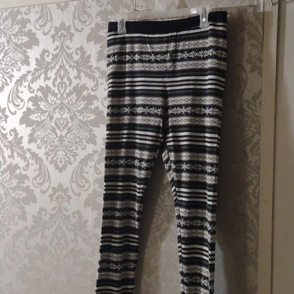 Old navy boy's pajama bottoms L
